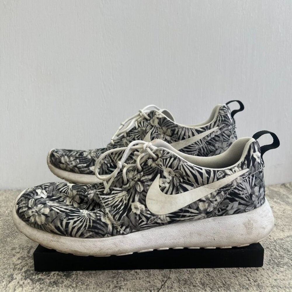 Nike Tropical Roshe Sneakers Mens Size 8